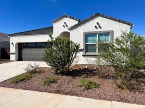 Building Photo - 18844 W Madison St