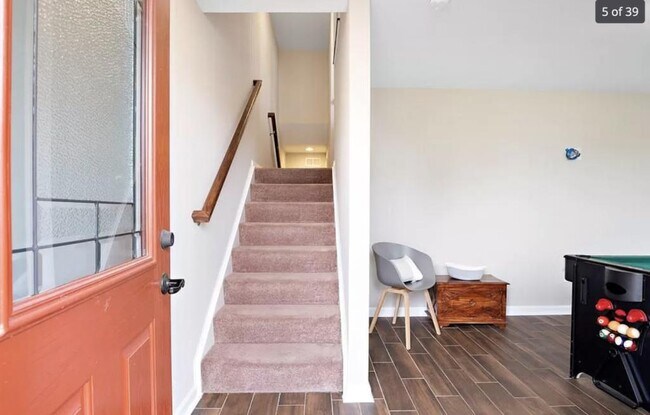 Foto del edificio - 16621 Gossamer Dr
