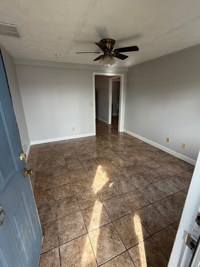 Foto del edificio - 180 Valley Ln