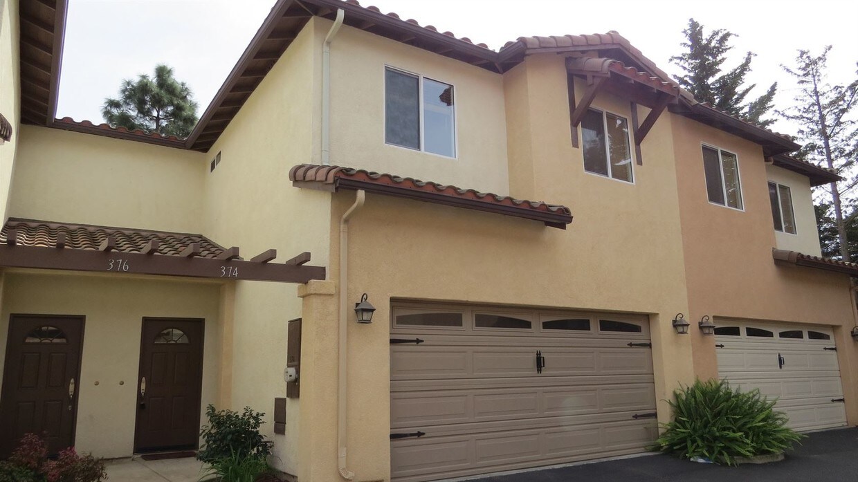 Primary Photo - 3 br, 2.5 bath House - 374 Avenida de Amigos