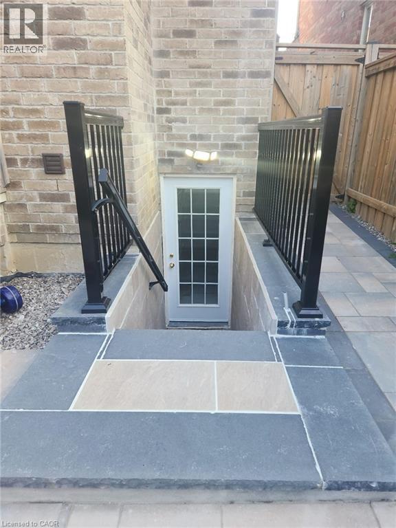 Photo du bâtiment - 5349 Tenth Line W