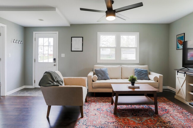 Building Photo - 3153 Lockwood Blvd