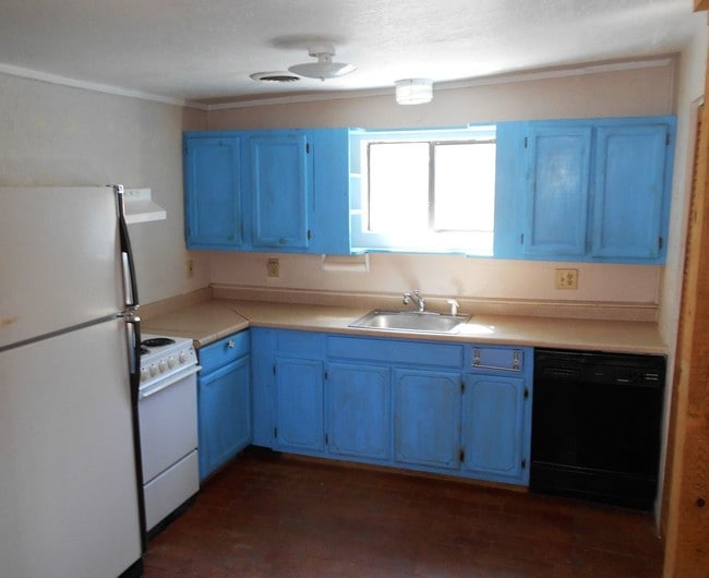 Foto del edificio - 1 br, 1 bath House - 68 Laker Dr