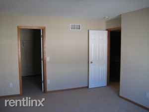 Building Photo - 18069 96th Ave N