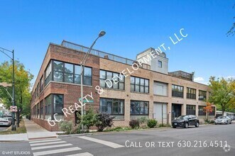 Building Photo - 2804 N Lakewood Ave