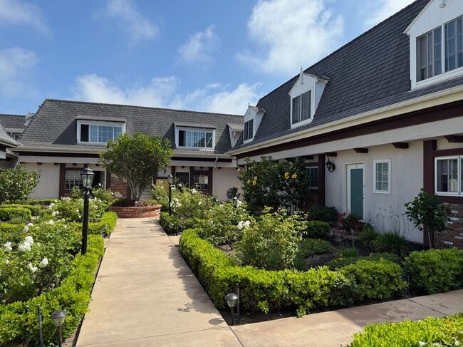 Foto del edificio - 8130 Redlands St