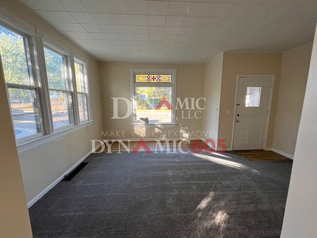 Foto del edificio - 517 W 9th St