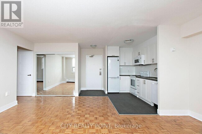 Photo du bâtiment - 1500 Bathurst St