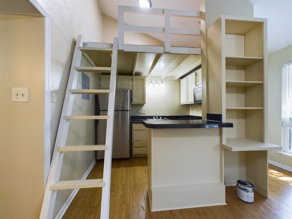 Foto principal - 1000 W 26th St