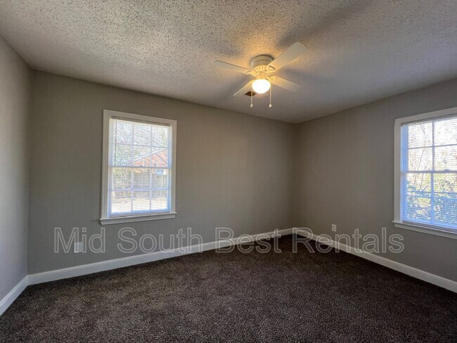 Building Photo - 809 Goodwyn St