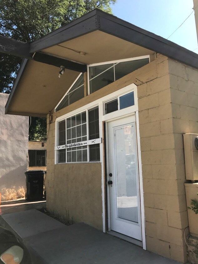 Building Photo - 1271 W Sunset Blvd