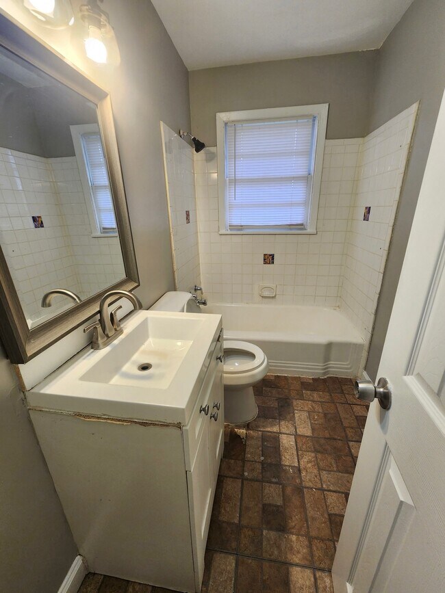 Foto del edificio - 4220 40th Ct N