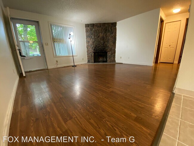 Building Photo - 4923-4925 SE 66th Ave