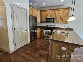 Building Photo - 10439 Sage Vista Way