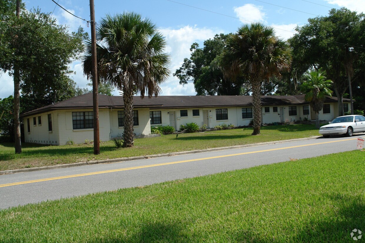 Primary Photo - 101-111 E Stetson Ave