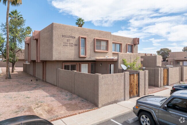 Foto del edificio - Hallcraft Villas West