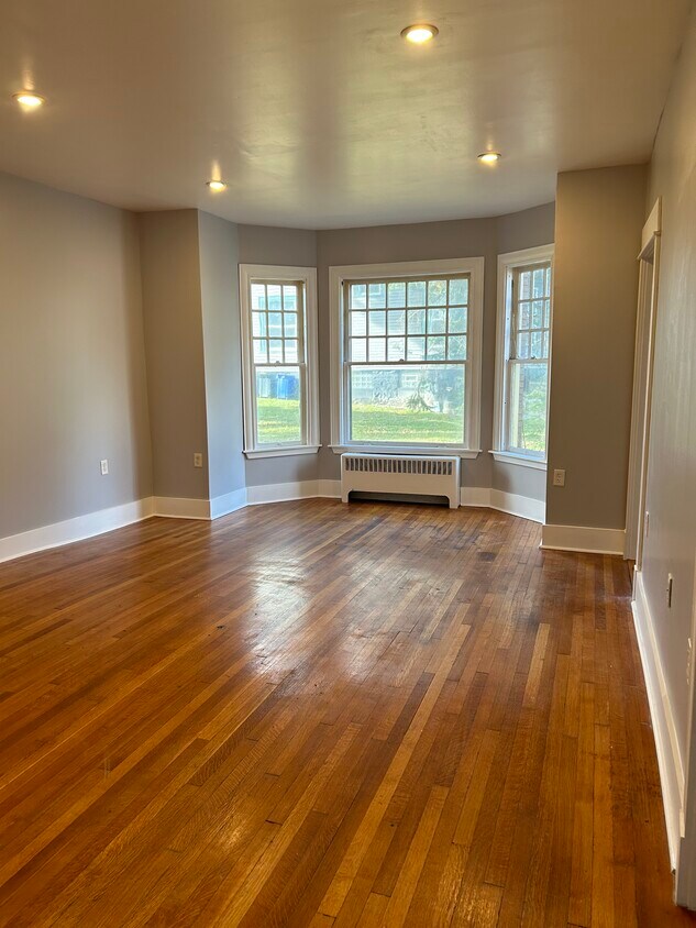 Foto principal - 1810 W Genesee St