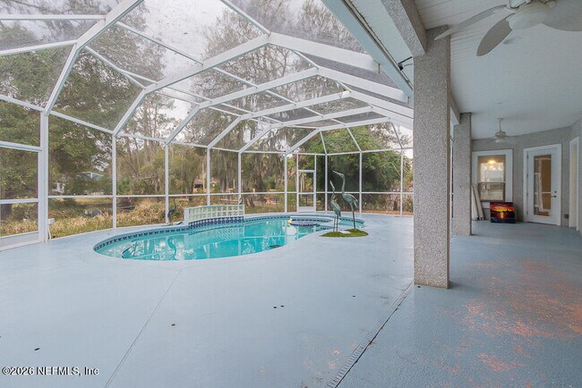 Foto del edificio - 5466 River Trail Rd N