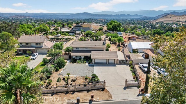 Foto del edificio - 10728 Valley Dr