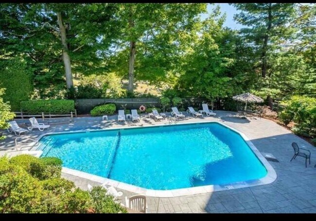 Foto del edificio - 2 bedroom in Stoneham MA 02180