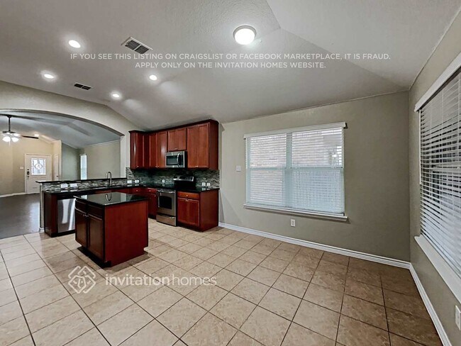 Foto del edificio - 1105 Johnson City Ave