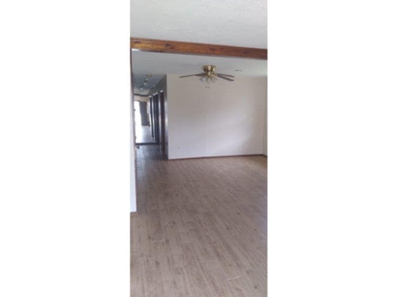Foto del edificio - 831 SE Lomond Ln