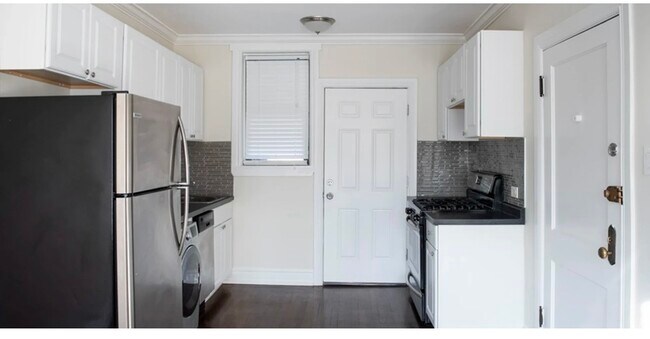 Foto del edificio - 1056 W Lill Ave