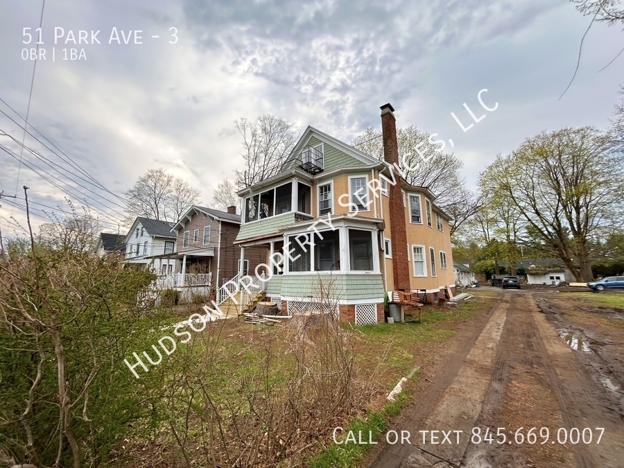 Primary Photo - 51 Park Ave