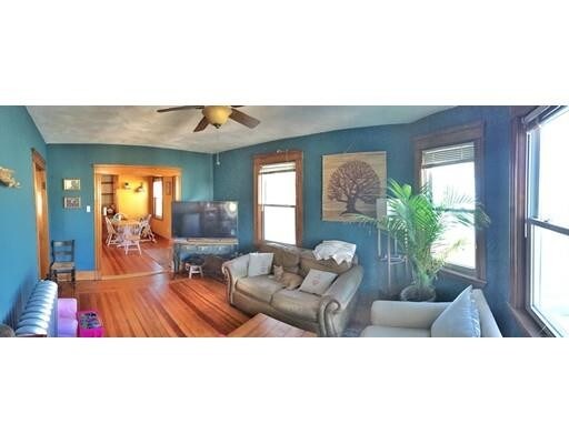 Foto del edificio - 61 Maple St