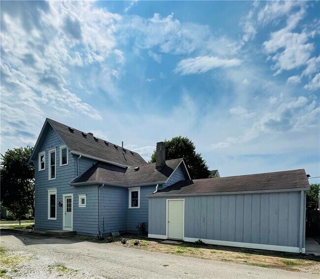 Building Photo - 510 N East St