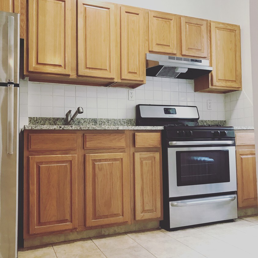 Foto principal - 31-14 35th St