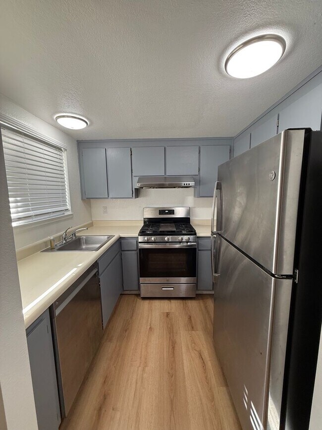 Foto del edificio - Westland Estates 2 Bedroom 2.5 Bathroom Condo