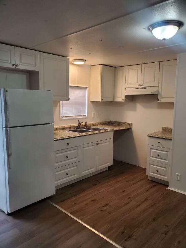 Foto del edificio - 1121 S Christiana Ave Apopka FL 32703