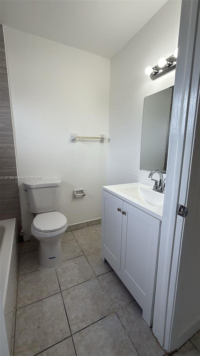 Foto del edificio - 8075 SW 73rd Ave