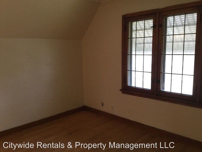 Foto del edificio - 3348 N 39th St