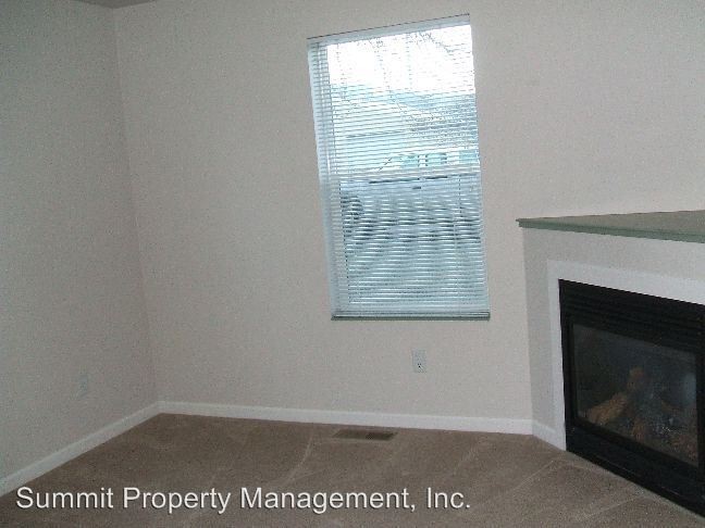 Primary Photo - 116 N Grant St