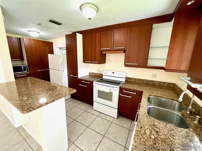 Foto del edificio - 1411 NW 79th Way