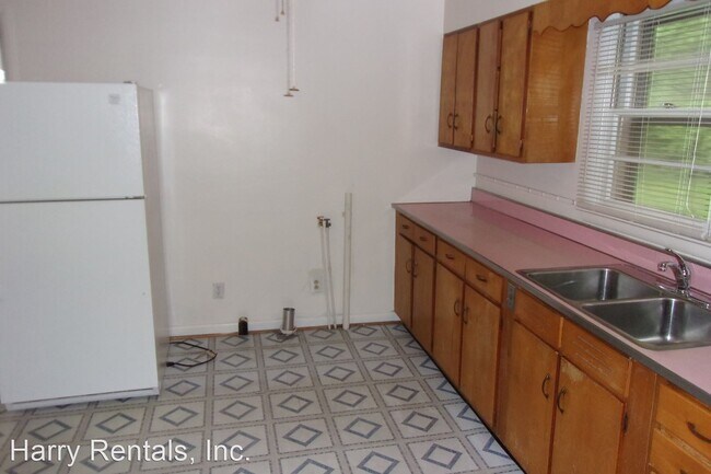 Building Photo - 2 br, 1 bath House - 327 Larimer Lane