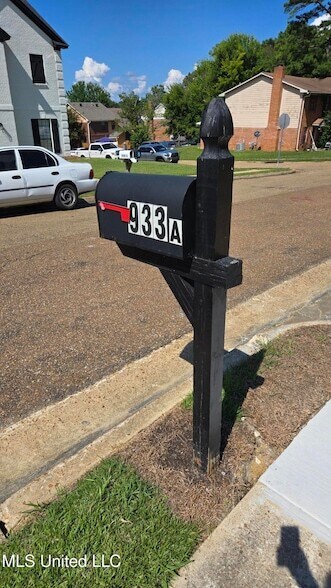 Foto del edificio - 933 Glastonbury Cir