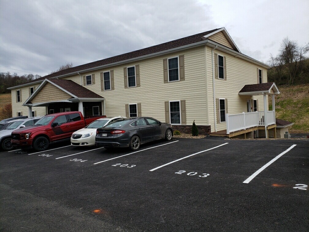 97 Woodsdale Cemetery Rd, Grafton, WV 26354 97 Woodsdale Cemetery Rd