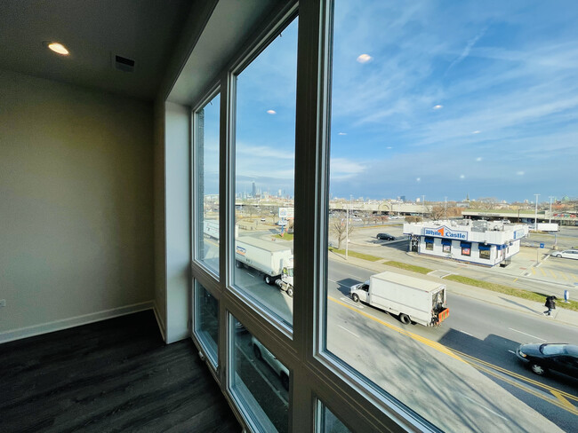 LIVING ROOM VIEW - 3220 S Ashland Ave