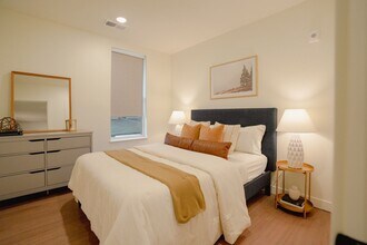 Interior Photo - 476 Taylor Apartments