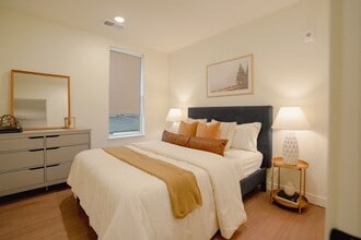 Interior Photo - 476 Taylor Apartments