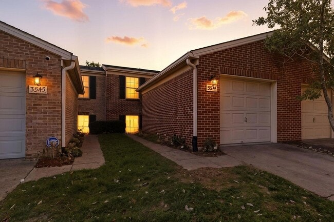 Photo - 3547 Lochdale Terrace Townhome