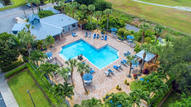 Delight in your own backyard oasis and all the exclusive amenities offered at Beachway Links Apartment Homes. Love where you live – a home that feels like a dream vacation every day! - Beachway Links