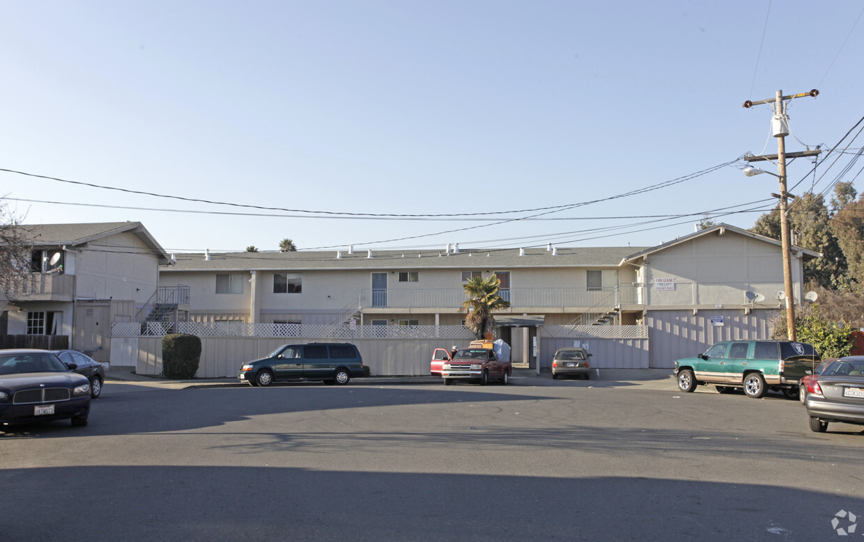 Primary Photo - Belvedere Court Apartments