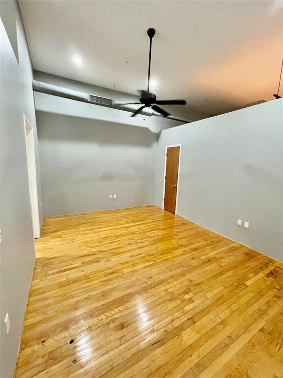 Building Photo - 1312 Live Oak St
