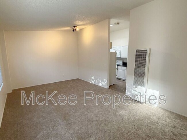 Foto del edificio - 3028 Juniper St