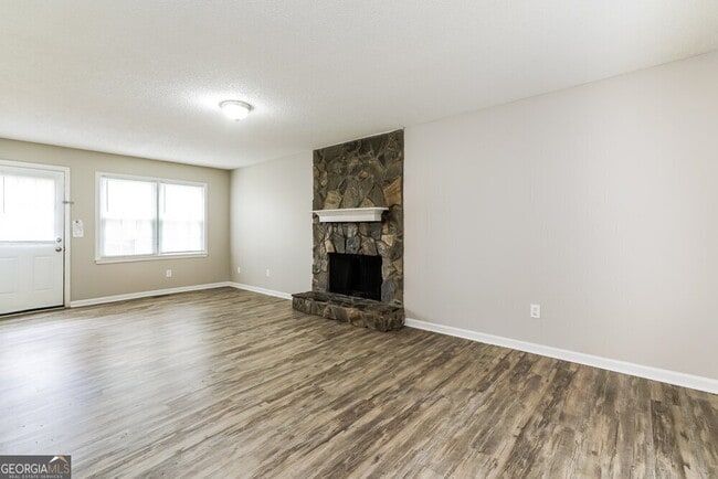 Building Photo - 216 Windmill Dr