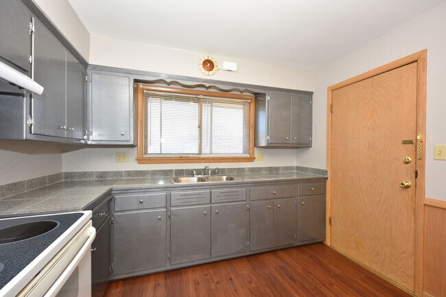 Building Photo - 4206 N 92nd St